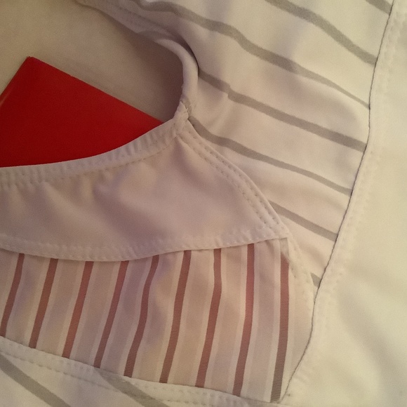 Swimsuit - Picture 4 of 5